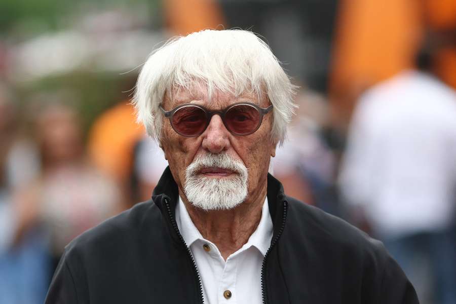 Bernie Ecclestone beim Rennen in Ungarn Bernie Ecclestone beim Rennen in Ungarn