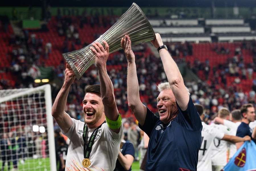 West Ham midfielder Declan Rice with manager David Moyes