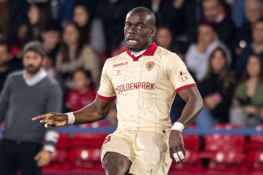 Buatu em destaque na defesa do Gil Vicente