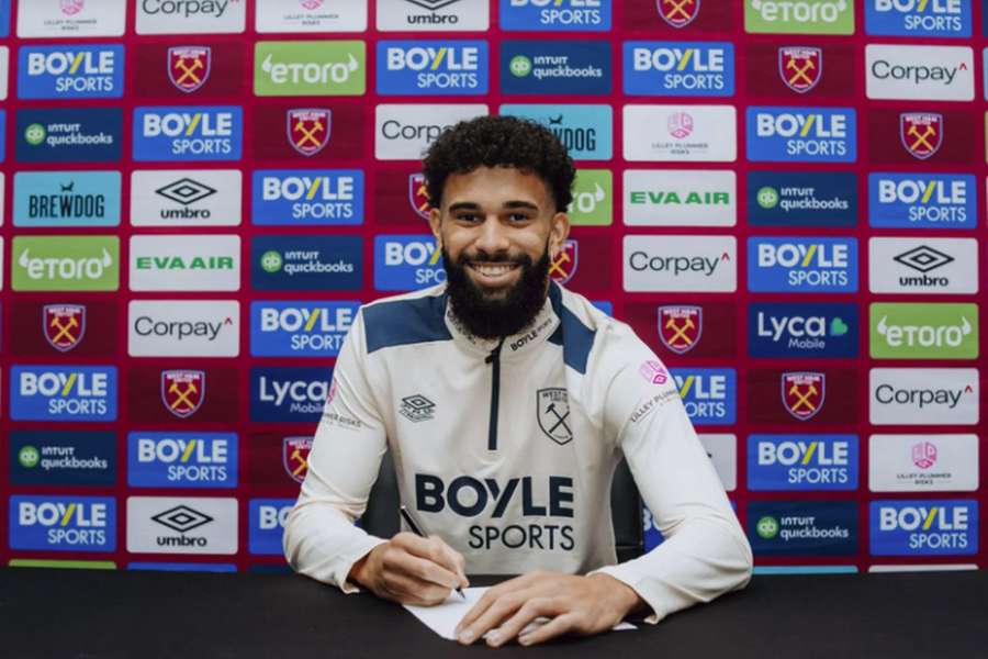 Pablo assinou contrato com o West Ham válido por quatro épocas e meia