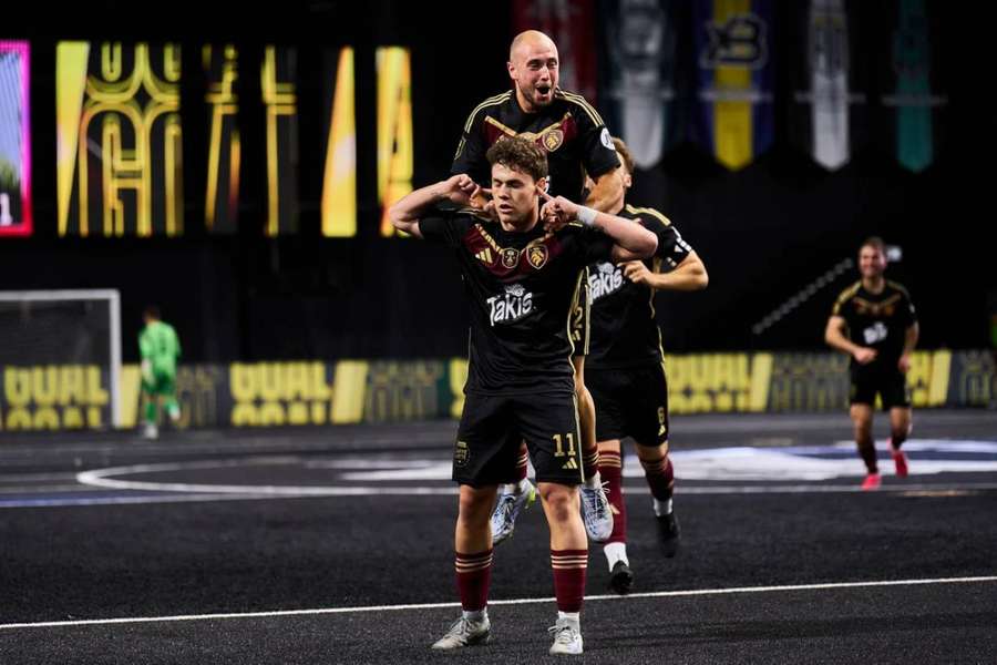 Ultimate Móstoles, celebrando