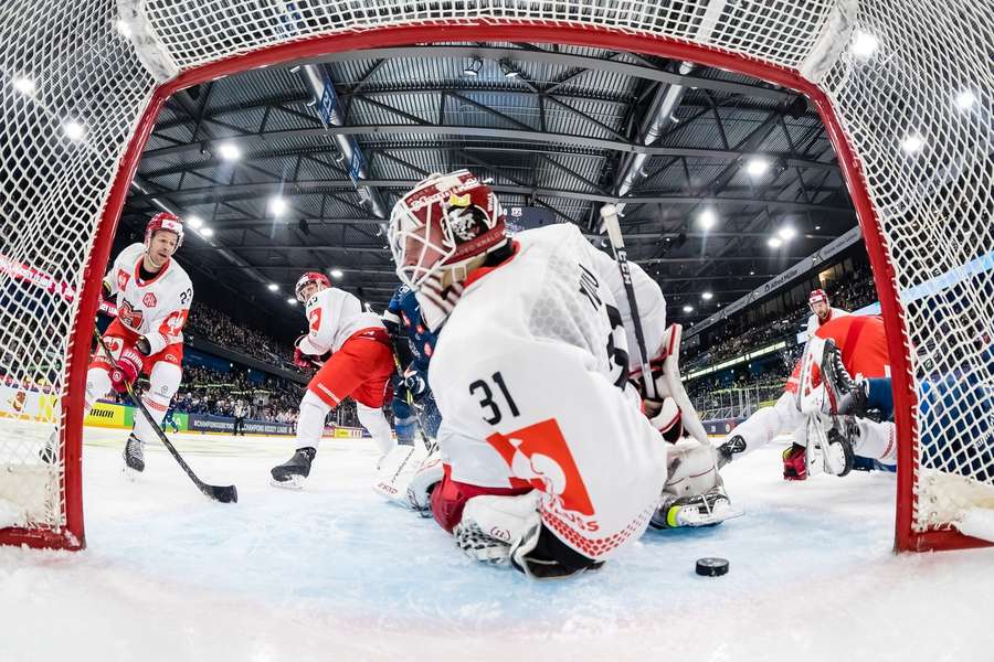 Vyřazení se ctí. Hradec v prodloužení podlehl Zugu a s Ligou mistrů se loučí