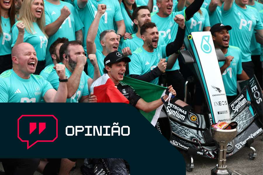 Kimi Antonelli celebra a sua vitória no Japão Kimi Antonelli celebra a sua vitória no Japão