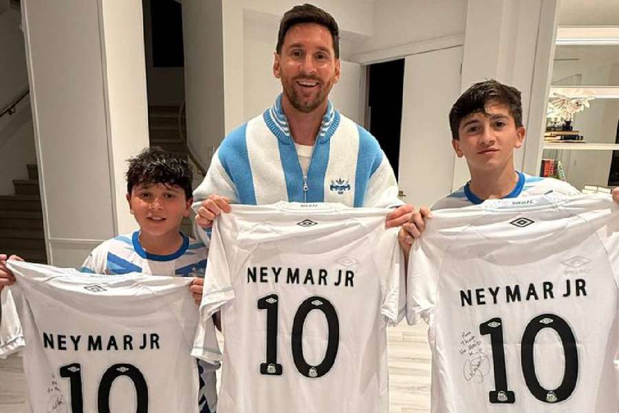 Lionel Messi şi cei doi băieți ai săi 