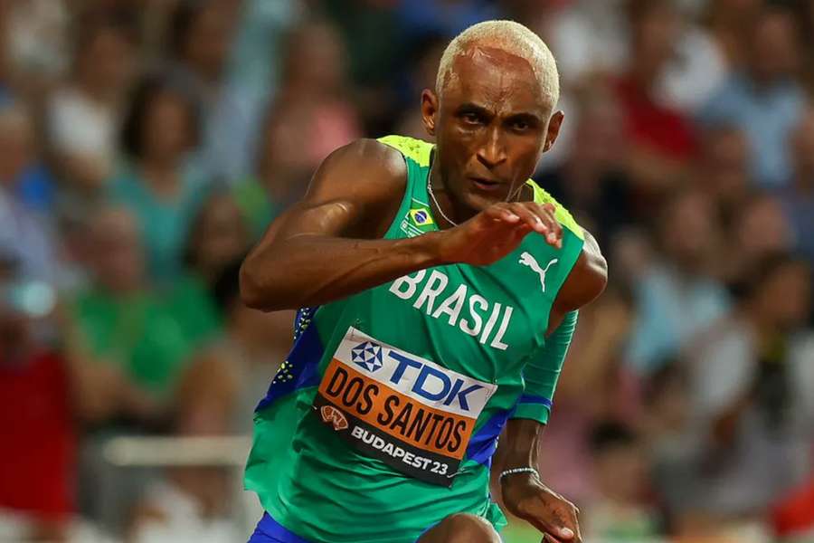 Alison dos Santos não conseguiu repetir o título mundial conquistado em Eugene 2022