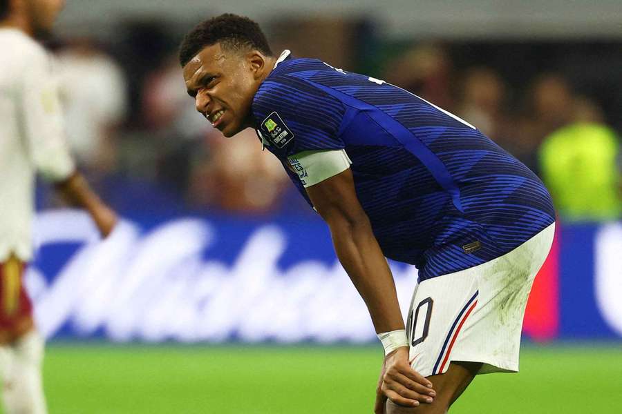 Mbappé má šancu na historický zápis. Mbappé má šancu na historický zápis.
