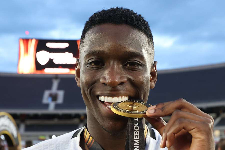 Luiz Henrique ganhou o prêmio de Rei da América 2024