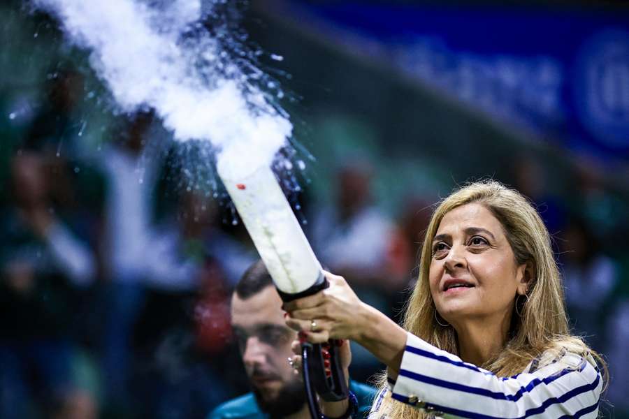 Leila Pereira, presidente do Palmeiras, vem disparando contra Flamengo em recentes entrevistas