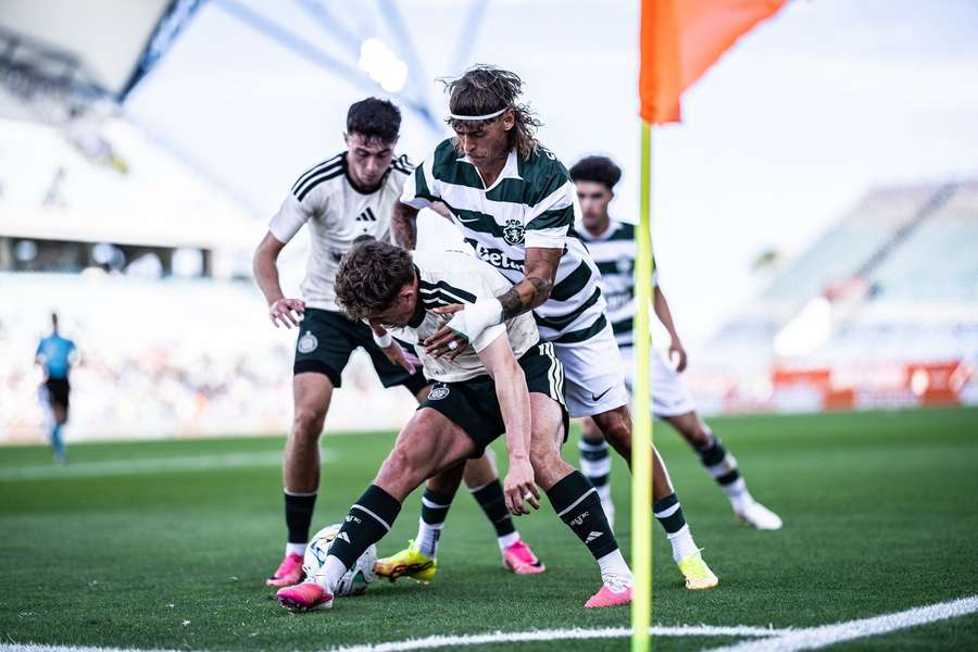 Ricardo Mangas foi titular e fez um golo Ricardo Mangas foi titular e fez um golo