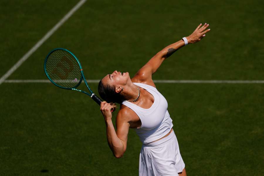Sabalenka si allena a Wimbledon