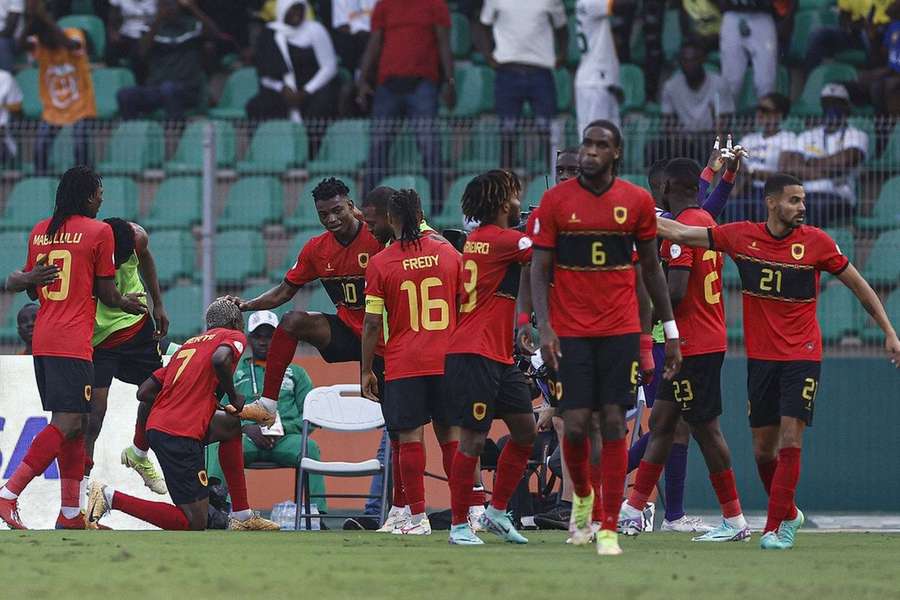 Angola venceu o Sudão por 2-1