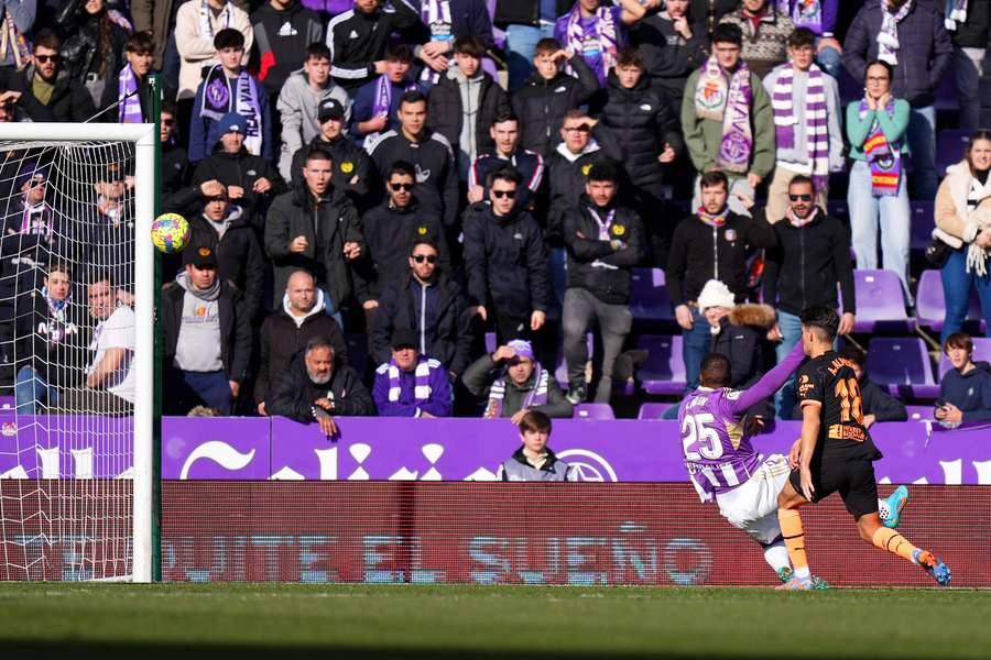 Larin's late finish gave the victory to Valladolid