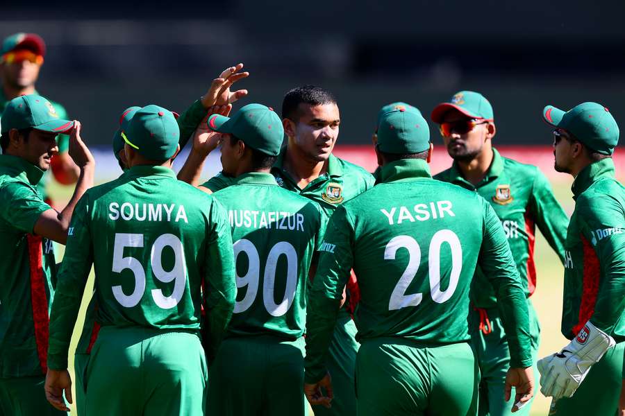 Bangladesh edge Zimbabwe in last-ball thriller at T20 World Cup