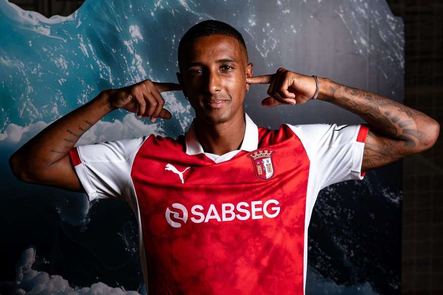 Vitão apresentado em Braga