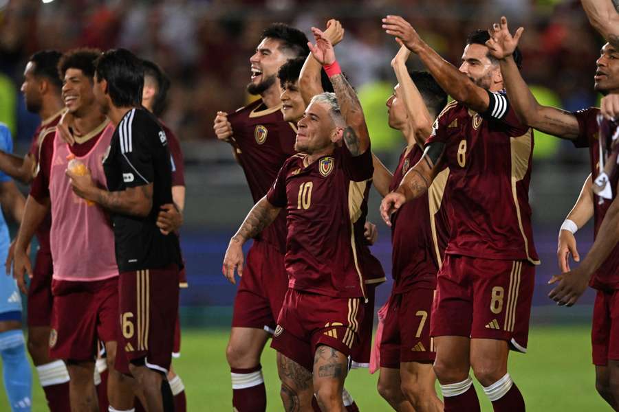 Venezuela feiert nach dem Sieg gegen Bolivien.