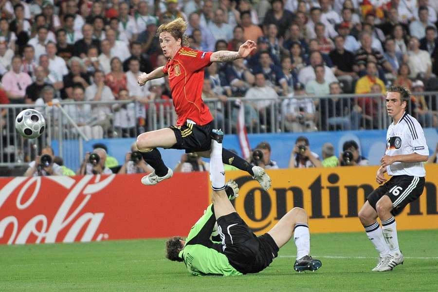 Spaniens Triumph bei der EM 2008 ist deutschen Fans in schmerzhafter Erinnerung geblieben.
