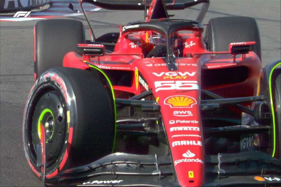 Así quedó el Ferrari de Carlos Sainz tras romper la suspensión delantera derecha