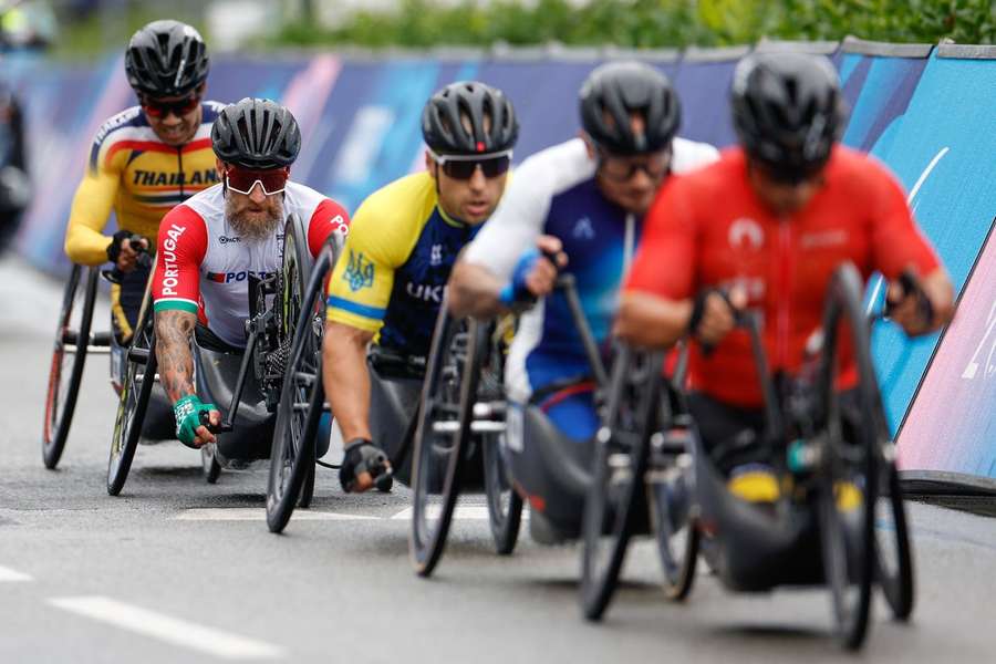 O atleta português Luís Costa em ação durante a final de ciclismo de estrada, prova em linha H5