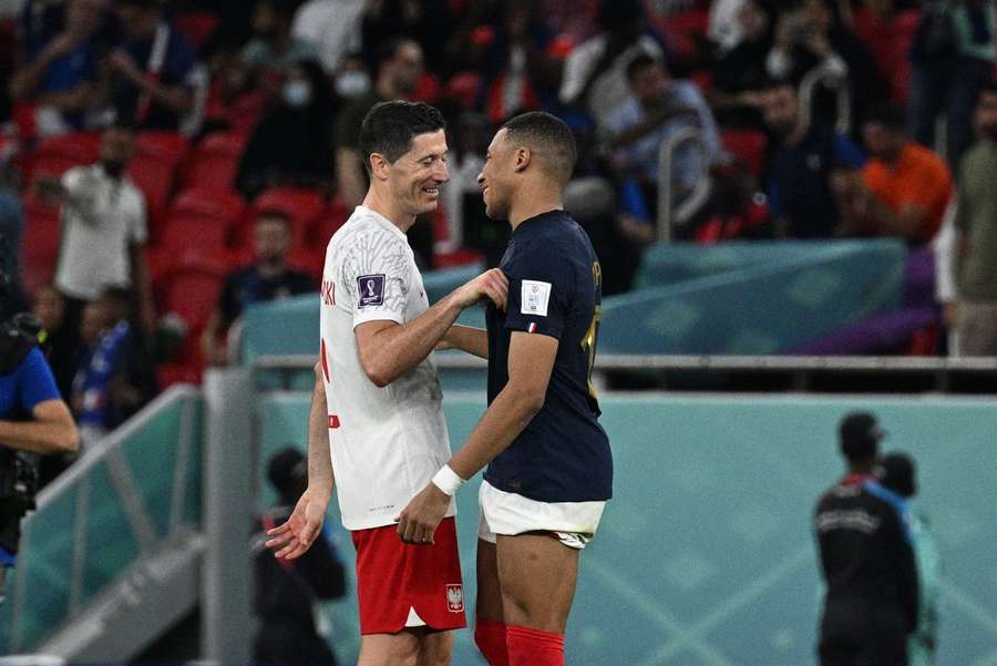 Robert Lewandowski en Kylian Mbappe troffen elkaar op het WK in Qatar