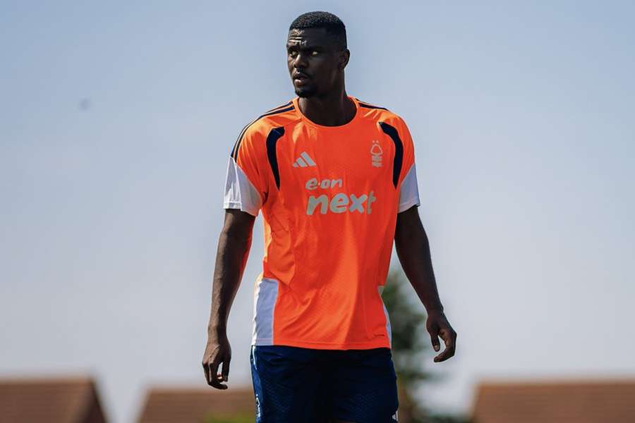 Ousmane Diomande já trabalha no Nottingham Forest Ousmane Diomande já trabalha no Nottingham Forest