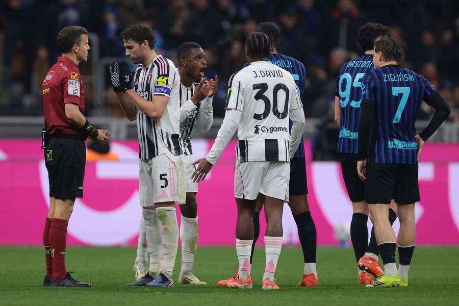 Alessandro Bastoni, amenințat cu moartea