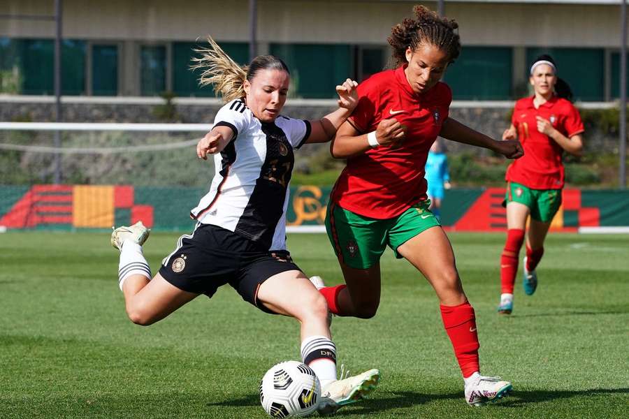 Iara Lobo ao serviço da seleção portuguesa sub-17