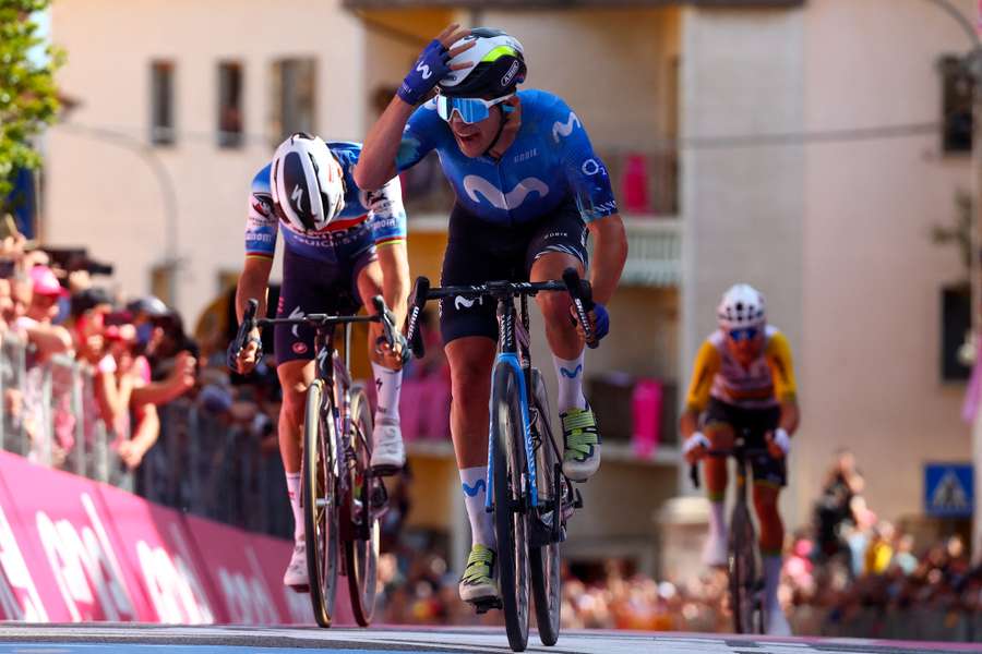 Torsdag hentede 23-årige Pelayo Sánchez karrierens blot tredje sejr og den hidtil suverænt største med en etapesejr i Giro d'Italia.