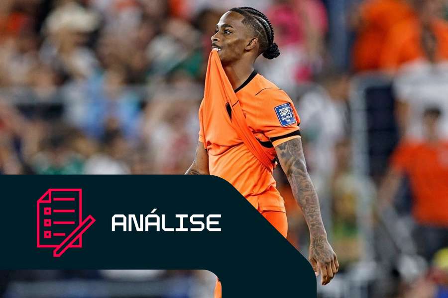 Crysencio Summerville reage após falhar o seu penálti no jogo entre Países Baixos e Marrocos Crysencio Summerville reage após falhar o seu penálti no jogo entre Países Baixos e Marrocos