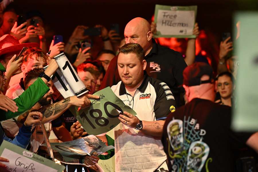 Martin Schindler kam beim Grand Slam of Darts noch nie über die Gruppenphase hinaus. Martin Schindler kam beim Grand Slam of Darts noch nie über die Gruppenphase hinaus.