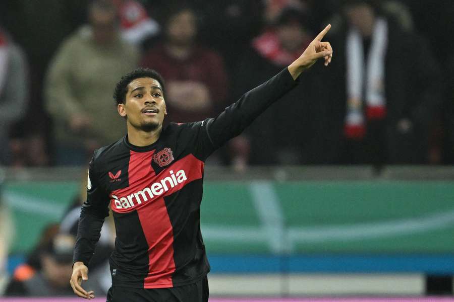 Adli fez o segundo do Leverkusen na goleada sobre o Düsseldorf