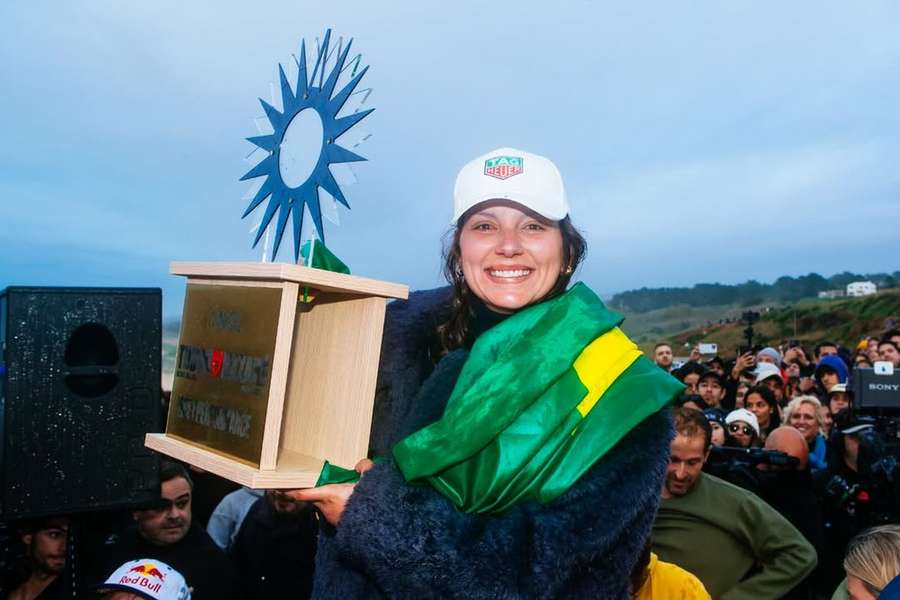 Maya Gabeira dedicou-se às ondas gigantes