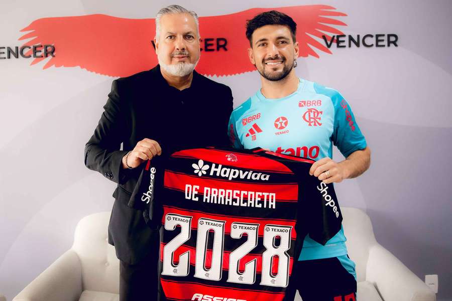 Arrascaeta renovou seu vínculo com o Flamengo Arrascaeta renovou seu vínculo com o Flamengo