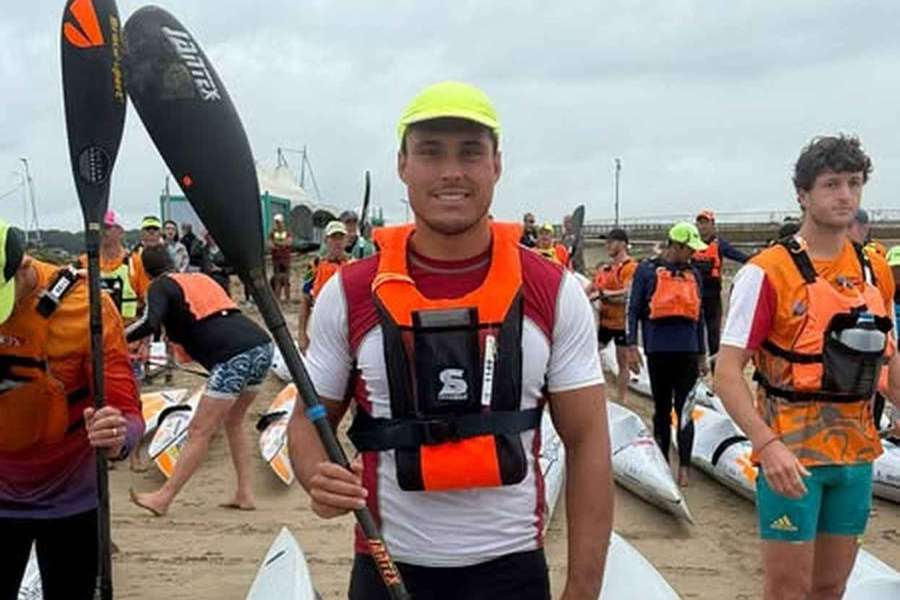 Bernardo Leça Pereira campeão do mundo sub-23 de canoagem de mar