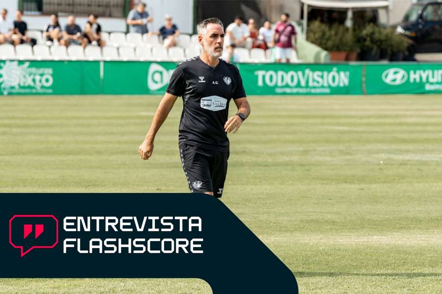 Abel Gómez, en su etapa de entrenador del Antequera