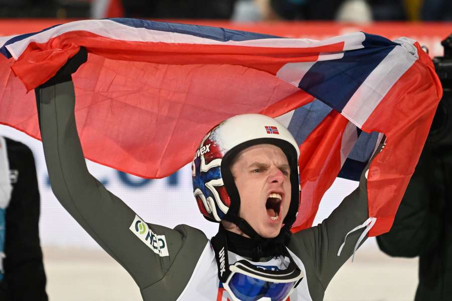 Le Norvégien Halvor Granerud remporte la Tournée des 4 Tremplins
