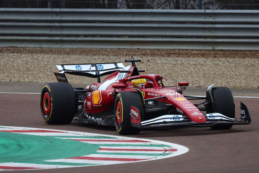 Hamilton vo svojom novom monoposte Ferrari.