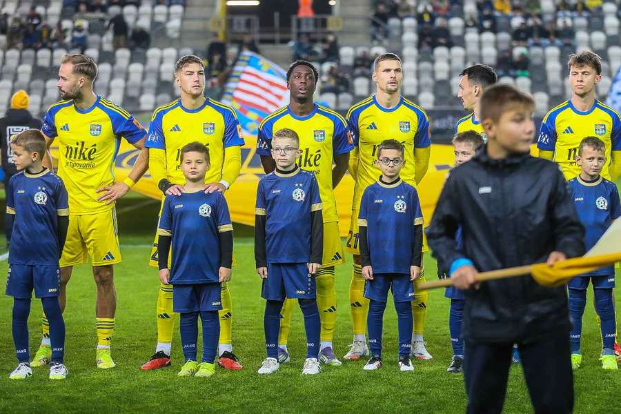Košice sú stále na dne ligovej tabuľky.  Košice sú stále na dne ligovej tabuľky.