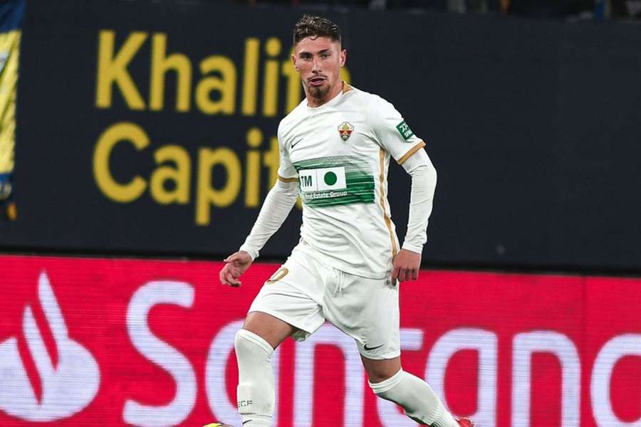 José Ángel Carmona deve assinar com o Sporting até 2028