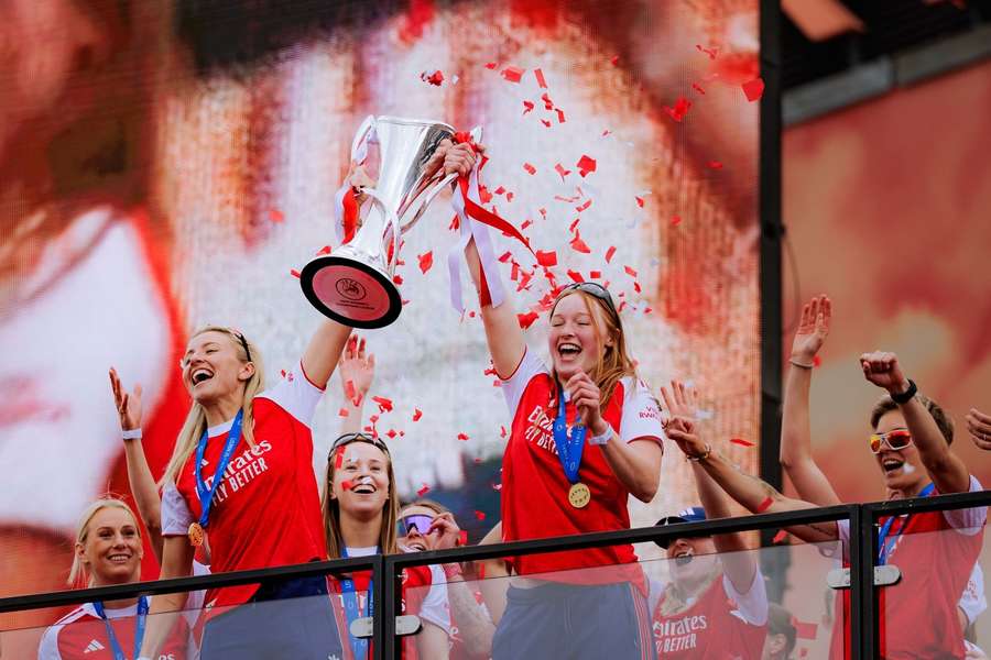 Arsenal will face Lyon in the Women's Champions League