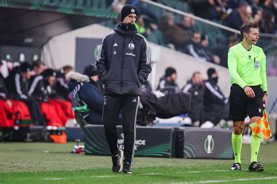 Dočasný trenére Legie Astiz. Dočasný trenére Legie Astiz.