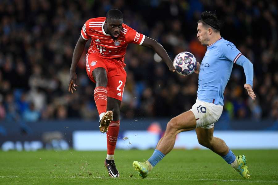 Dayot Upamecano erwischte im Viertelfinal-Hinspiel bei Manchester City einen unglücklichen Abend.