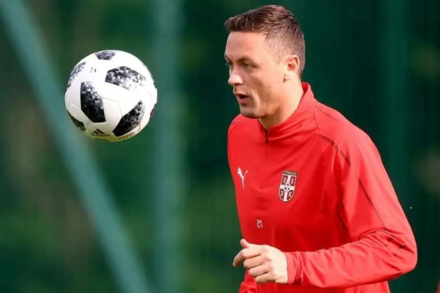 Nemanja Matic está atualmente no Lyon