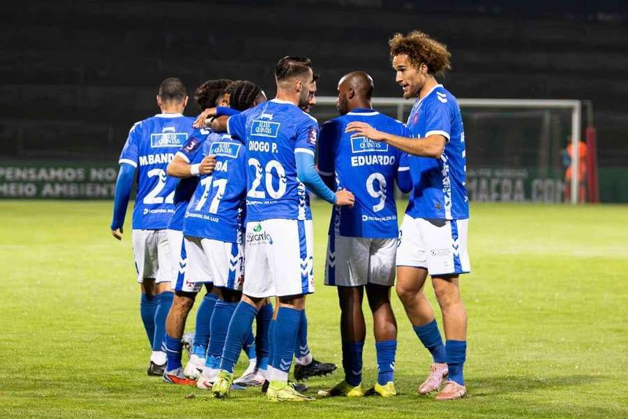 Belenenses sofreu para vencer na Trofa