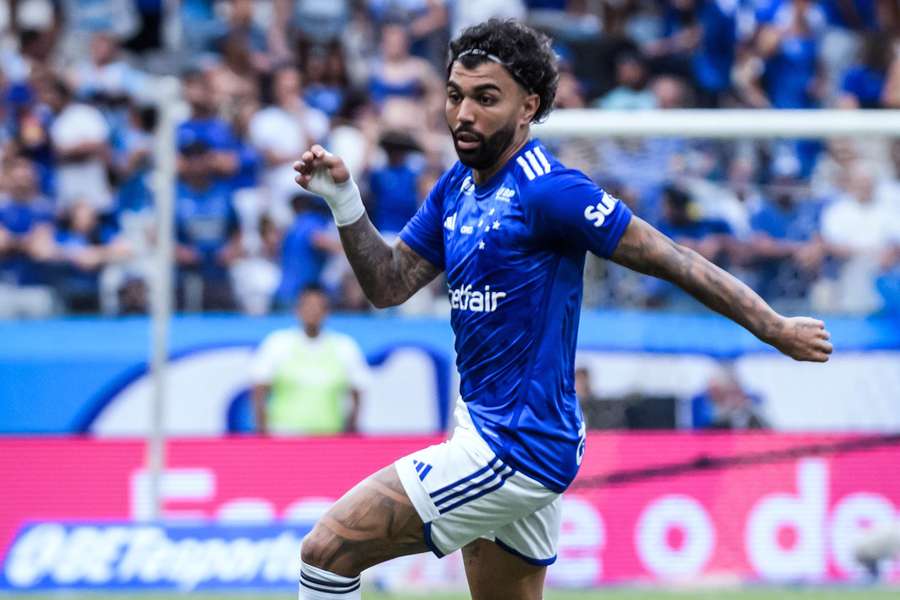 Gabigol durante empate do Cruzeiro com o Betim