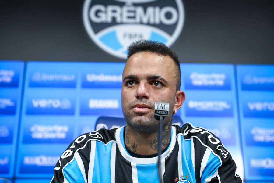 Luan voltou ao Grêmio depois de três anos e meio