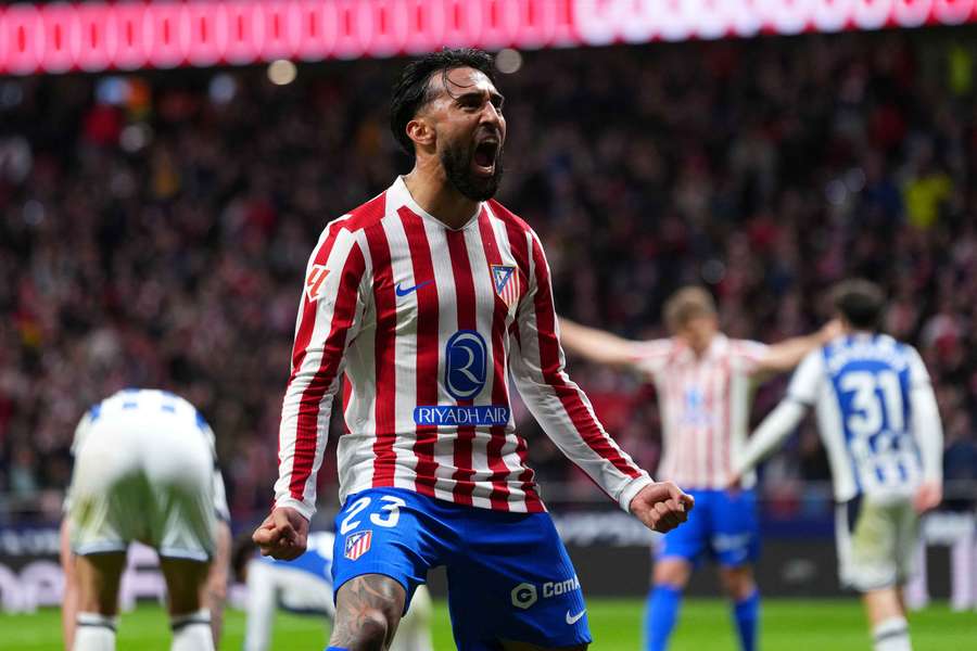 Střídající Nicolás González dotáhl dvěma góly Atlético k výhře.