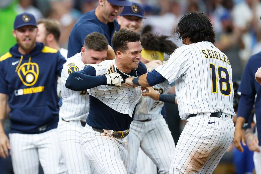 Top 15 MLB Highlights from Week 18 Top 15 MLB Highlights from Week 18