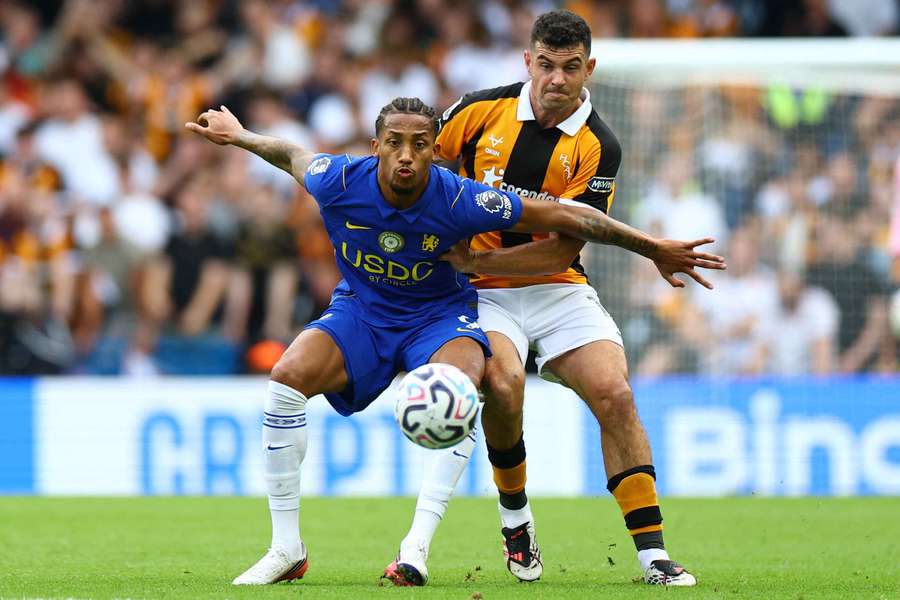 João Pedro voltou a marcar gol e dar assistência em uma única partida