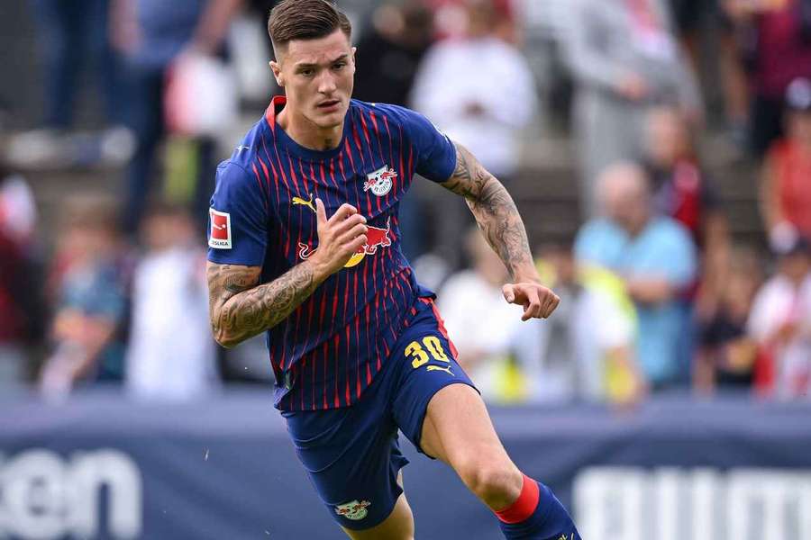 Sesko in Manchester as heavily structured Man Utd offer revealed