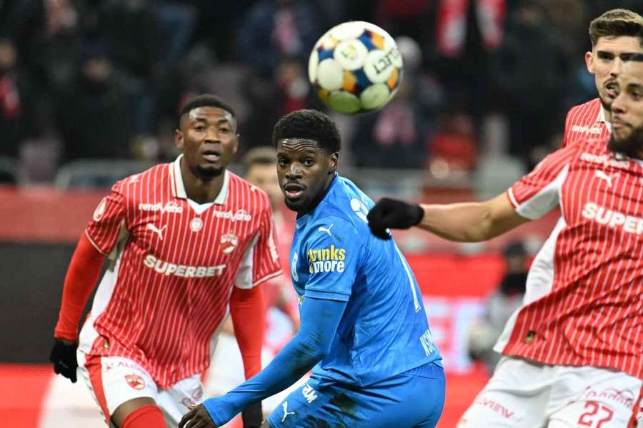 Nsimba între dinamoviști